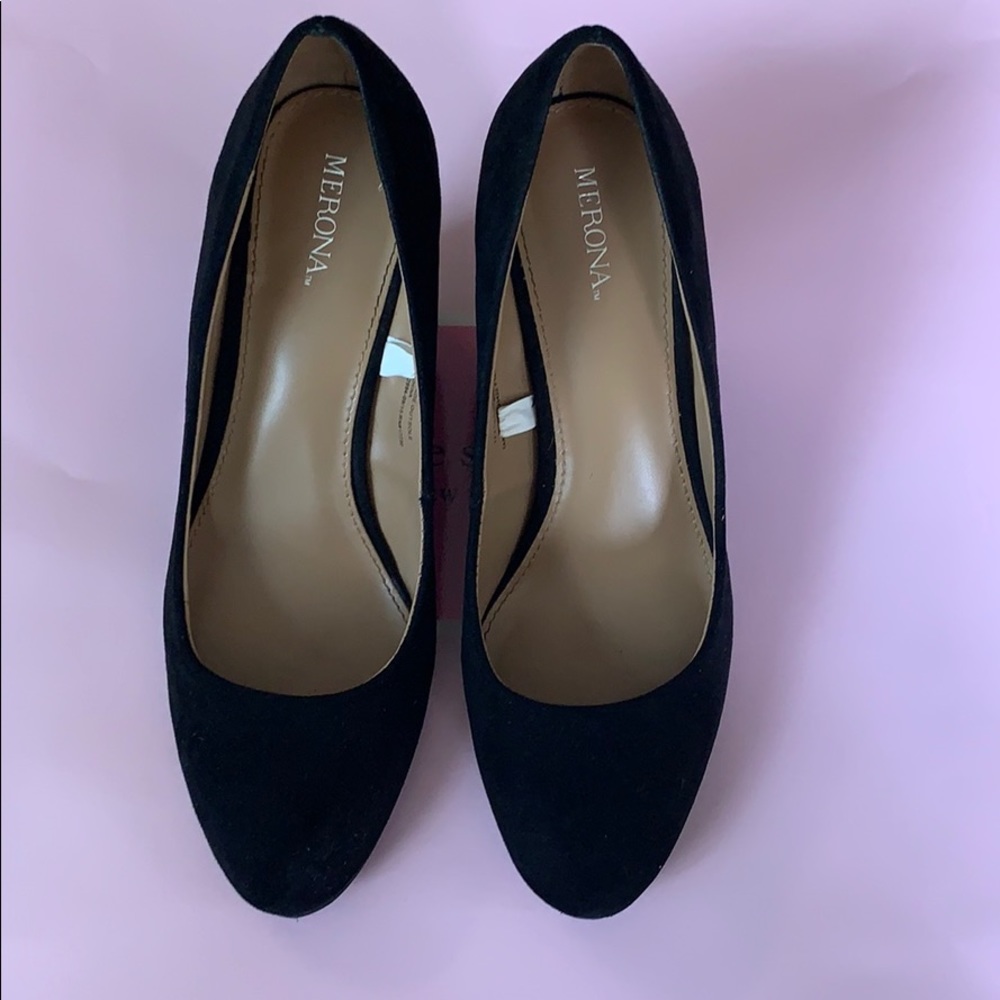 Black Wedges Size 7.5